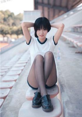 欧美性感吊带美女_1080P天堂在线