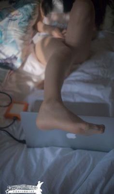 天天添天天摸天天吃_1080日韩免费观看