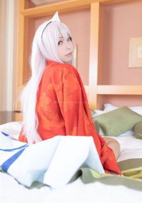 欧美街拍美女黑色牛仔裤_无广告免费播放高清电影